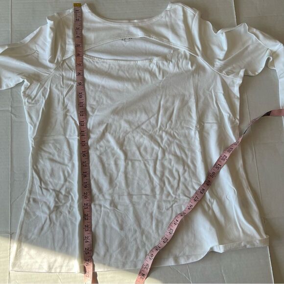 New G.I.L.I. Long Sleeve Open Keyhole Top | Size 1X - Picture 8 of 8